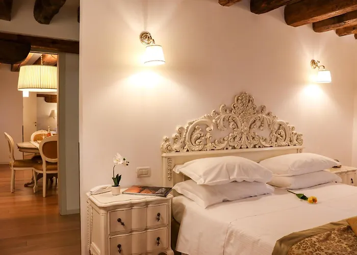 アル レデントーレ ディ *