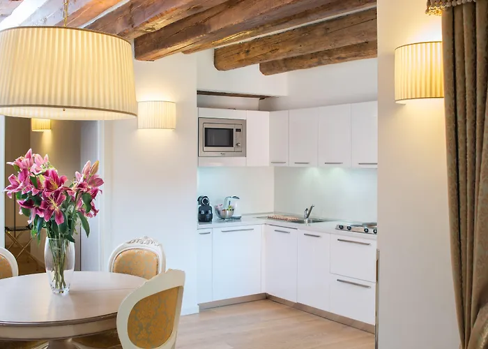 アパート アル レデントーレ ディ