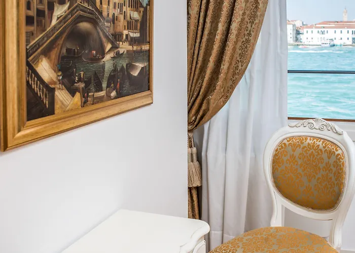 アパート アル レデントーレ ディ