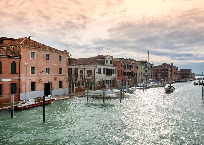 アパート アル レデントーレ ディ *