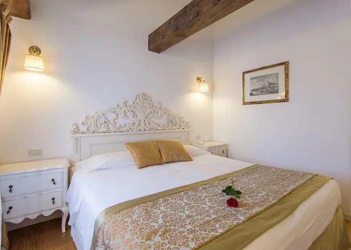 アル レデントーレ ディ *